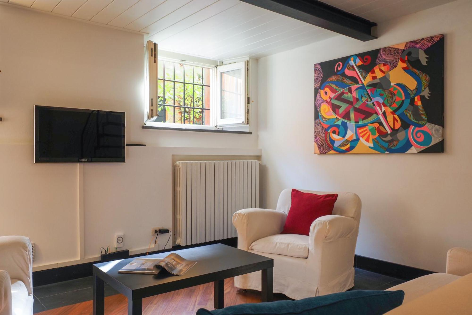 Appartement Enchanting Loft Between History And Tranquility Milaan